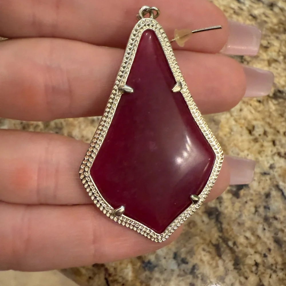 Kendra Scott Alex Gold/Maroon Drop Earrings
